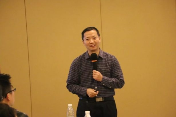 國家發(fā)改委投資研究所投資體制政策研究所主任 吳亞平 進行主題演講