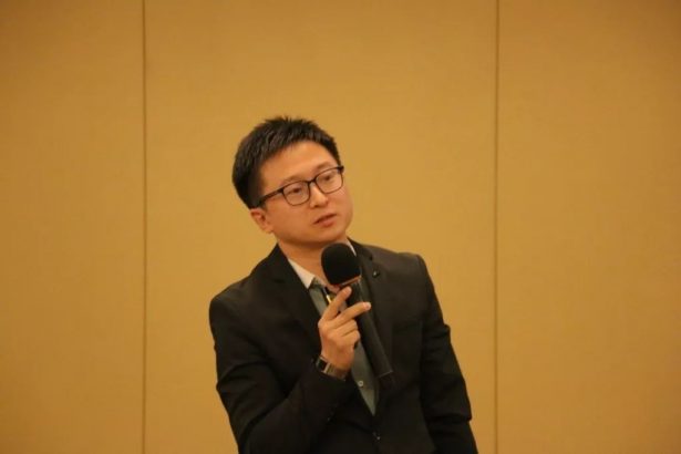 中國東方資產(chǎn)管理(國際)控股有限公司文旅事業(yè)部董事總經(jīng)理 楊朵軼 進行主題演講